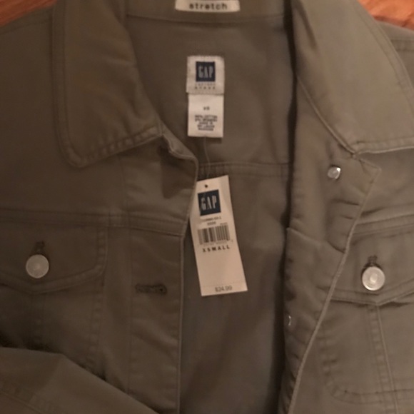 Gap Jacket - Picture 2 of 3